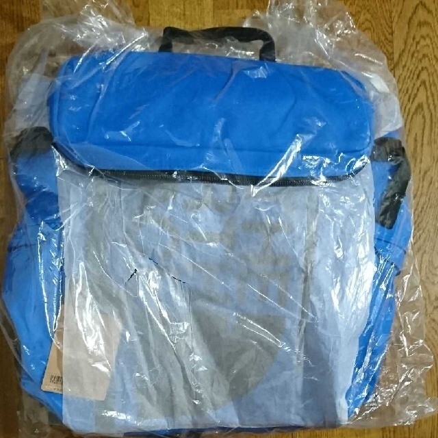 THE NORTH FACE(ザノースフェイス)の廃盤激レア！ヒューズボックス2！クリアレイクブルー30L 新品未使用タグつき メンズのバッグ(バッグパック/リュック)の商品写真