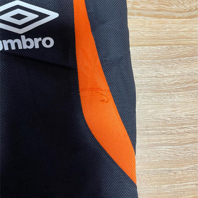 umbro アンブロ ピステ上下　130 スポーツ/アウトドアのサッカー/フットサル(ウェア)の商品写真