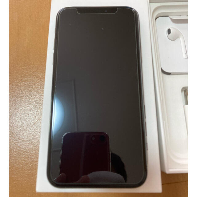 Apple(アップル)のiPhoneXS 本体 64GB SpaceGray SIMフリー スマホ/家電/カメラのスマートフォン/携帯電話(スマートフォン本体)の商品写真