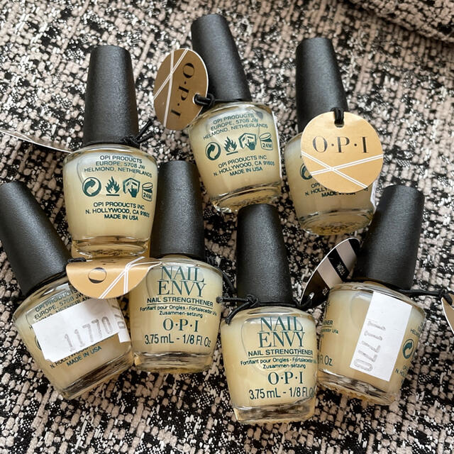 OPI エンビー ENVY 強化剤 3.75ml コスメ/美容のネイル(ネイルトップコート/ベースコート)の商品写真