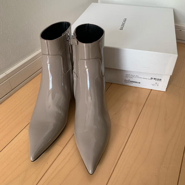 バレンシアガ　BALENCIAGA ショートブーツ