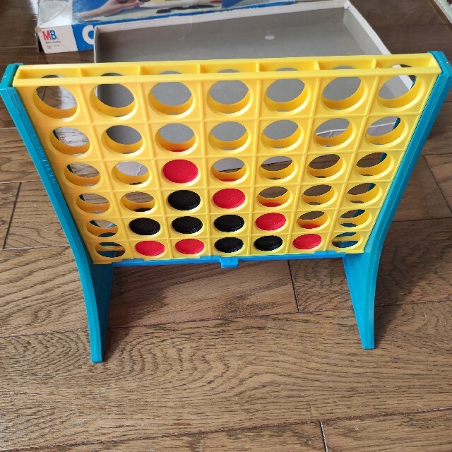 Connect Four コネクトフォー エンタメ/ホビーのテーブルゲーム/ホビー(その他)の商品写真