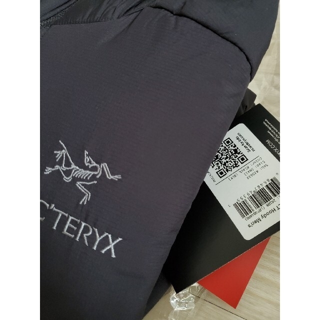 ARC'TERYX(アークテリクス)の新品ARC'TERYX アトムLTフーディー　S　型番24108　ノースフェイス メンズのジャケット/アウター(マウンテンパーカー)の商品写真