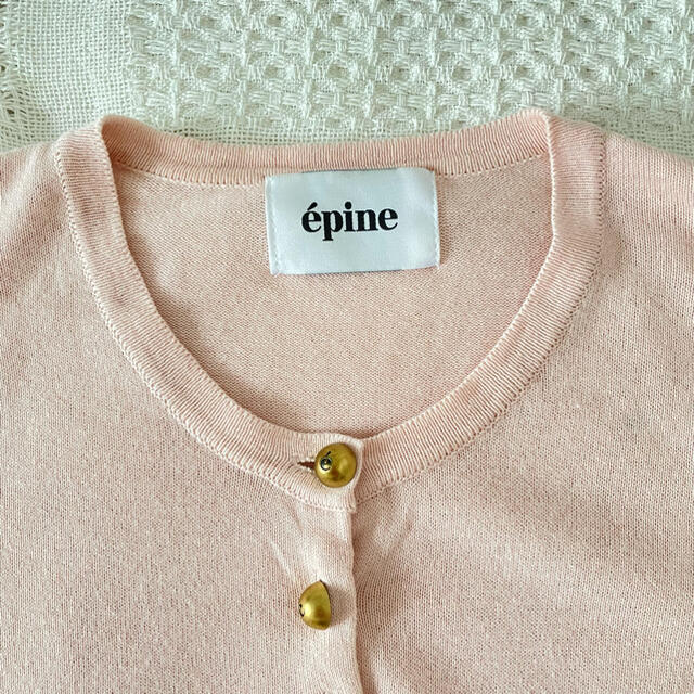 epine é button spring cardigan baby pink レディースのトップス(カーディガン)の商品写真