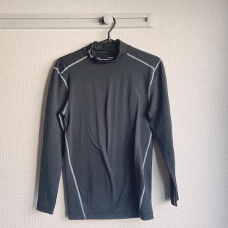 アンダーアーマー(UNDER ARMOUR)のアンダーアーマー　UNDER ARMOUR 冬用長袖　インナーシャツ　Mサイズ(Tシャツ/カットソー(七分/長袖))