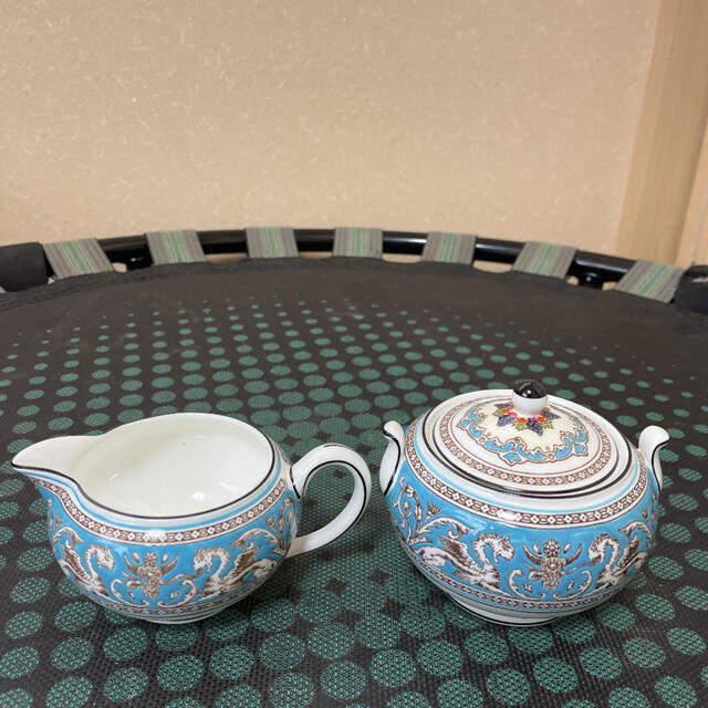 WEDGWOOD(ウェッジウッド)のウェッジウッド  フロレンティーンターコイズ　シュガーポット＆クリーマー　セット インテリア/住まい/日用品のキッチン/食器(食器)の商品写真