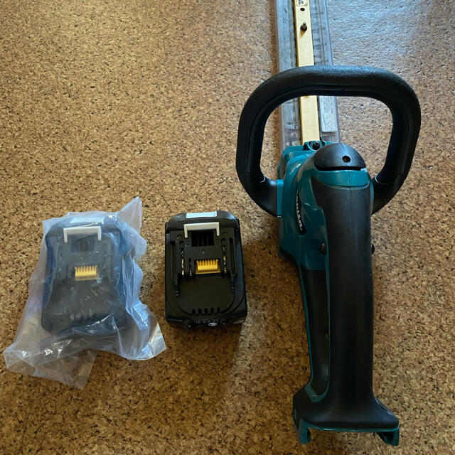 makita 生垣バリカン　18V   MUH305Dヘッジトリマー