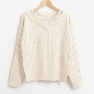 マジェスティックレゴン(MAJESTIC LEGON)のＶネックレースニット(ニット/セーター)