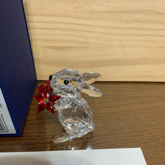 スワロフスキー 置物 うさぎ ポインセチア(花) スワロフスキー 置物 うさぎ ポインセチア(花)