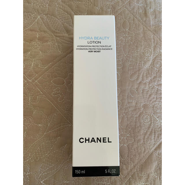 CHANEL(シャネル)の未開封　シャネル　イドゥラ　ビューティ　ベリー　モイスト　ローション　150ml コスメ/美容のスキンケア/基礎化粧品(化粧水/ローション)の商品写真