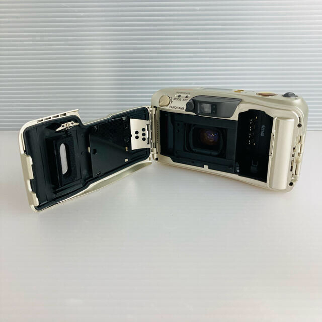 OLYMPUS(オリンパス)の【美品】OLYMPUS μ ［ミュー］zoom 140 deluxe スマホ/家電/カメラのカメラ(フィルムカメラ)の商品写真