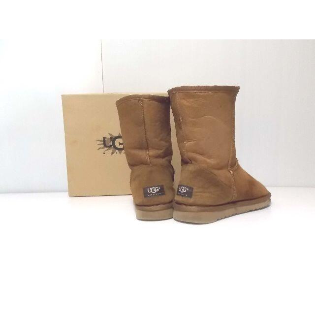 UGG(アグ)の●○ あったか！ (UGG） クラシックショートムートンブーツ箱付き26cm ○ レディースの靴/シューズ(ブーツ)の商品写真