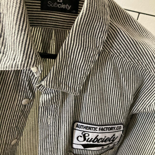 Subciety(サブサエティ)のsubciety サブサエティ  EMBLEM SHIRT シャツ ジャケット メンズのトップス(シャツ)の商品写真