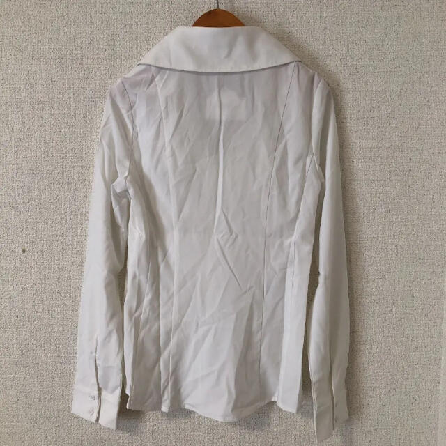 DaTuRa(ダチュラ)の新品　DaTuRa シャツ　ブラウス レディースのトップス(シャツ/ブラウス(長袖/七分))の商品写真