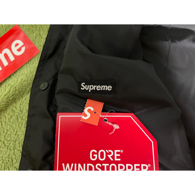 Supreme(シュプリーム)のsupreme Reversible Logo Fleece Jacket   メンズのジャケット/アウター(ブルゾン)の商品写真