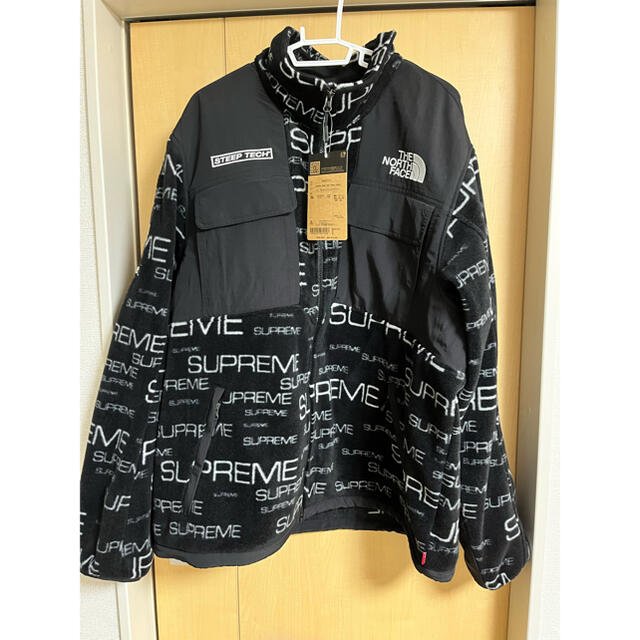 Supreme(シュプリーム)のSupreme The North Face Fleece Jacket メンズのジャケット/アウター(ブルゾン)の商品写真