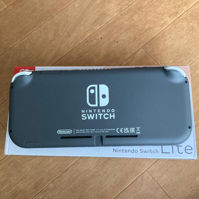 Nintendo Switch(ニンテンドースイッチ)のニンテンドースイッチライト　本体　 エンタメ/ホビーのゲームソフト/ゲーム機本体(携帯用ゲーム機本体)の商品写真