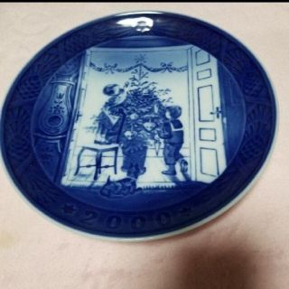 ロイヤルコペンハーゲン(ROYAL COPENHAGEN)の激レアの古美術品 2000年(平成12年)版 ロイヤルコペンハーゲンクリスマス(陶芸)