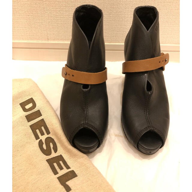 DIESEL(ディーゼル)のディーゼル靴 レディースの靴/シューズ(ハイヒール/パンプス)の商品写真