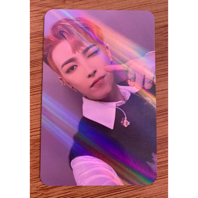 ATEEZ トレカ エンタメ/ホビーのタレントグッズ(アイドルグッズ)の商品写真