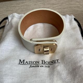 ユナイテッドアローズ(UNITED ARROWS)のMaison  Boinetバングル　ホワイト(ブレスレット/バングル)