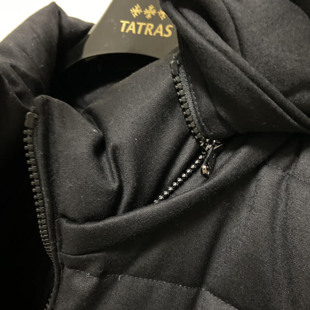 TATRAS(タトラス)の送料込　タトラス　ダウンコート レディースのジャケット/アウター(ダウンコート)の商品写真