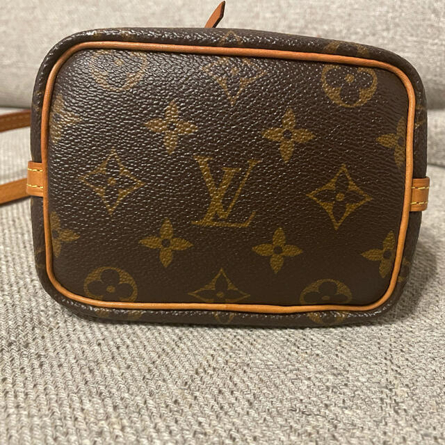 LOUIS VUITTON(ルイヴィトン)のルイヴィトン　ナノノエ レディースのバッグ(ショルダーバッグ)の商品写真