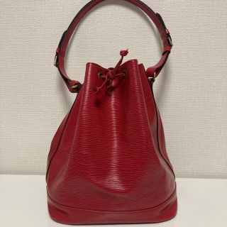 ルイヴィトン(LOUIS VUITTON)のChance 様専用【LOUIS VUITTON】ノエ　レッド　廃盤　美品(ショルダーバッグ)