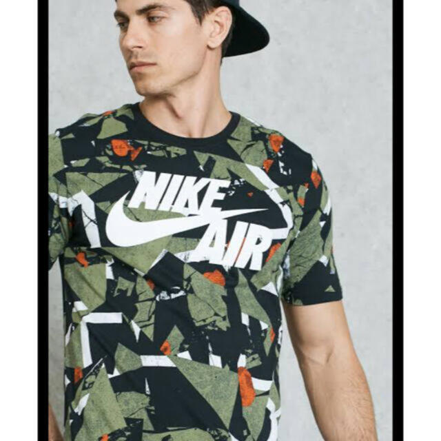 NIKE Tシャツ　総柄