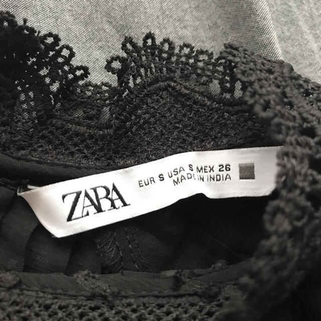 ZARA(ザラ)のZARA ドット柄 メッシュブラウス　Sサイズ レディースのトップス(シャツ/ブラウス(長袖/七分))の商品写真