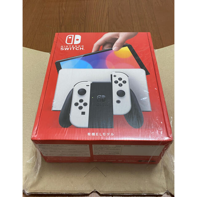 Nintendo Switch(ニンテンドースイッチ)のNintendo Switch 有機ELモデル ホワイト スイッチ　新品未使用品 エンタメ/ホビーのゲームソフト/ゲーム機本体(家庭用ゲーム機本体)の商品写真