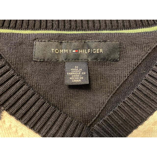 TOMMY HILFIGER(トミーヒルフィガー)のトミーフィルガーのアーガイル柄のＶネックセーター メンズのトップス(ニット/セーター)の商品写真