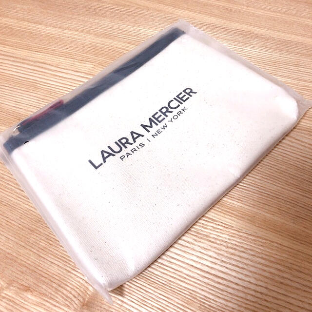 laura mercier(ローラメルシエ)の【クロエ様専用】ローラメルシエ　非売品ポーチ レディースのファッション小物(ポーチ)の商品写真