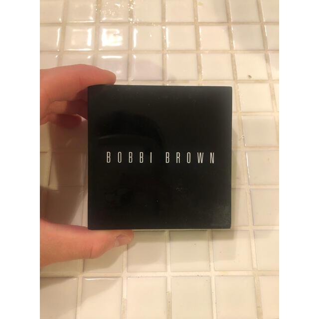 BOBBI BROWN(ボビイブラウン)のBOBBI BROWN ハイライティングパウダー　02 ピンクグロウ コスメ/美容のベースメイク/化粧品(フェイスパウダー)の商品写真