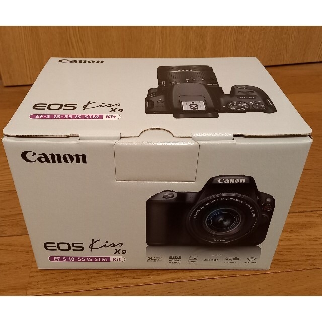 Canon(キヤノン)の未使用 Canon  EOS KISS X9 EF-S18-55 IS STM  スマホ/家電/カメラのカメラ(デジタル一眼)の商品写真