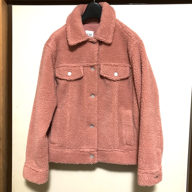 GAP(ギャップ)のGAP（ギャップ）ピンクボアジャケット新品タグ付き！ レディースのジャケット/アウター(その他)の商品写真