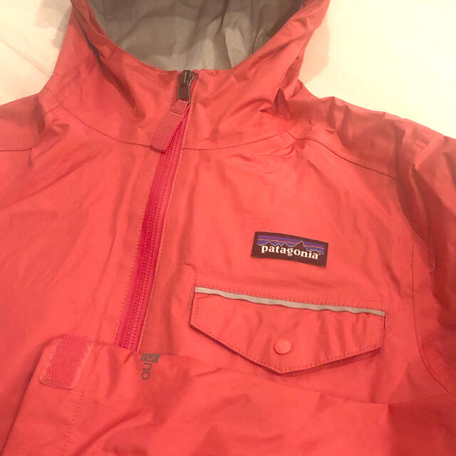 patagonia(パタゴニア)の【美品】Patagoniaガールズ　ジップパーカーピンク キッズ/ベビー/マタニティのキッズ服女の子用(90cm~)(ジャケット/上着)の商品写真