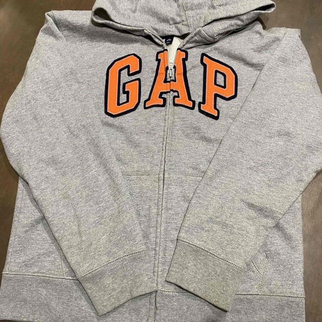 GAP Kids(ギャップキッズ)のGAP キッズパーカー　コットン100% XXL(14-16) キッズ/ベビー/マタニティのキッズ服男の子用(90cm~)(ジャケット/上着)の商品写真