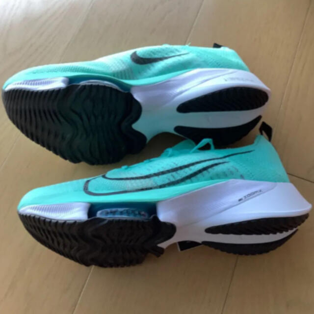 NIKE AIR ZOOM TEMPO NEXT% 28.0cm