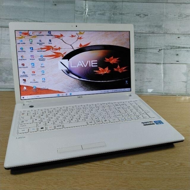 NEC LE150/R ノートパソコン i5 8GB 新品SSD DVD カメラ 年末の