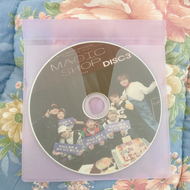 防弾少年団(BTS)(ボウダンショウネンダン)の防弾少年団 BTS FANMEETING VOL.5  MAGIC SHOP エンタメ/ホビーのCD(K-POP/アジア)の商品写真