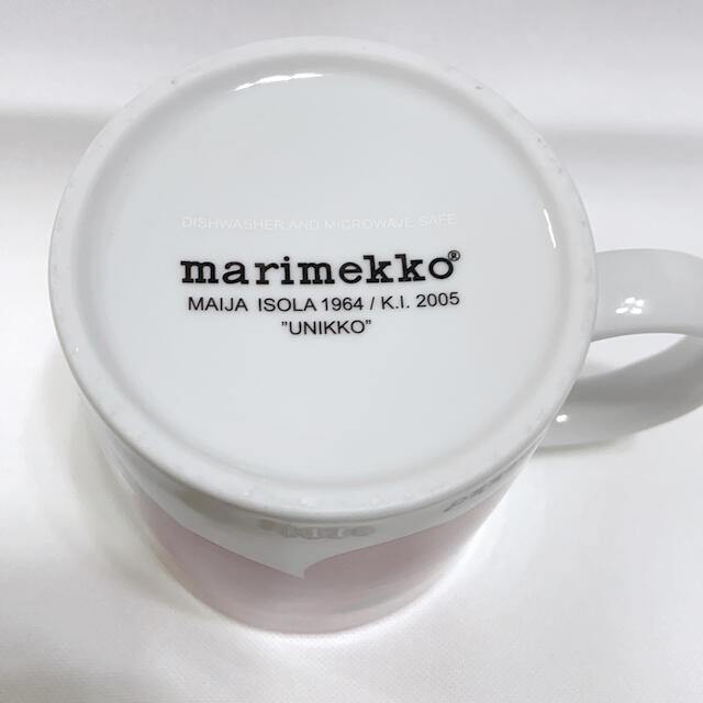 marimekko(マリメッコ)の❣️[廃盤品] マリメッコ　旧マグカップ　ウニッコ赤 キッズ/ベビー/マタニティの授乳/お食事用品(マグカップ)の商品写真