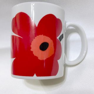 マリメッコ(marimekko)の❣️[廃盤品] マリメッコ　旧マグカップ　ウニッコ赤(マグカップ)