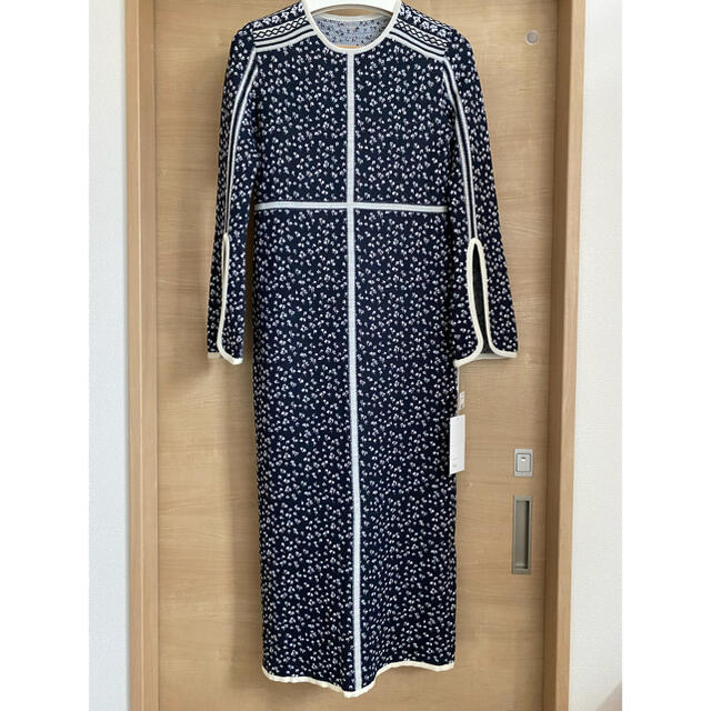 mame(マメ)のOsmanthus Motif Jacquard Knitted Dress レディースのワンピース(ロングワンピース/マキシワンピース)の商品写真