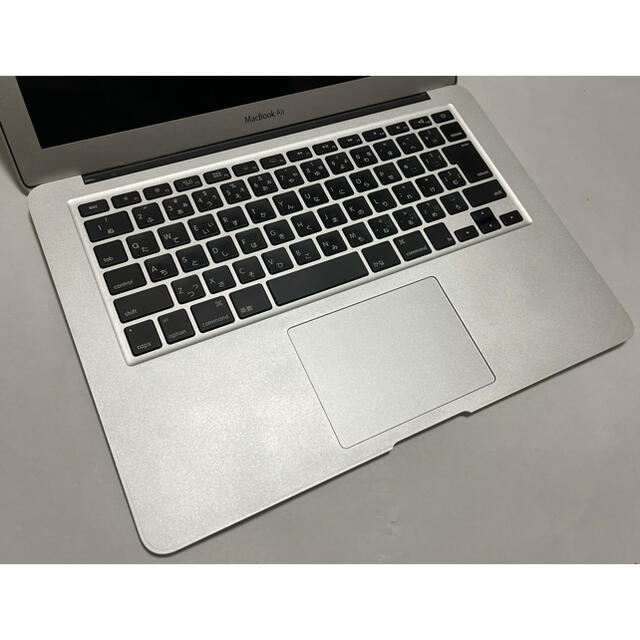 Apple(アップル)の【美品】MacBook Air 13inch 256GB 4GB Core i5 スマホ/家電/カメラのPC/タブレット(ノートPC)の商品写真