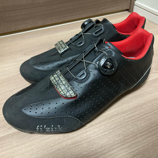 Specialized(スペシャライズド)のfizik フィジーク　R3B Uomo 43 靴　ビンディングシューズ　 スポーツ/アウトドアの自転車(その他)の商品写真