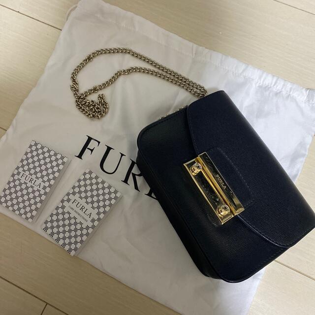 FURLA フルラ　メトロポリス　チェーンショルダーバッグ　黒