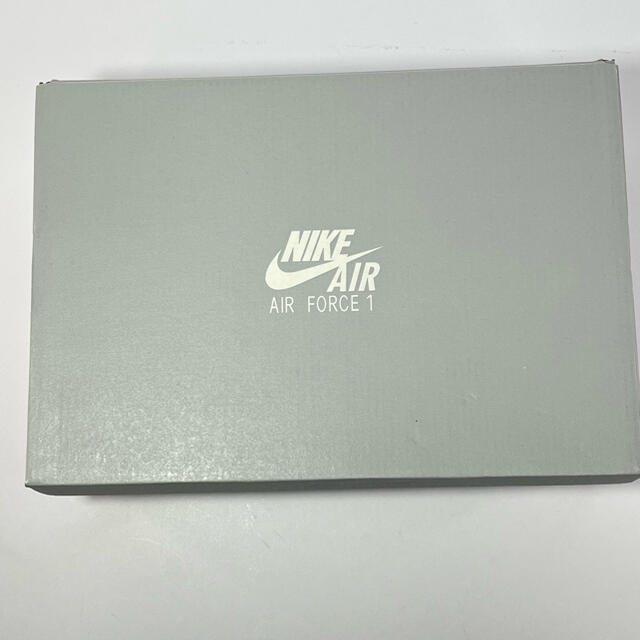 NIKE(ナイキ)の23.5【新品】ナイキ ウィメンズ エアフォース 1  黒 DD8959-001 レディースの靴/シューズ(スニーカー)の商品写真