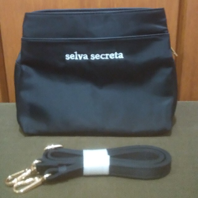 ショルダー長財布バッグ【新品･未使用】selva secreta★ショルダー長財布バッグ★ホワイトロゴ