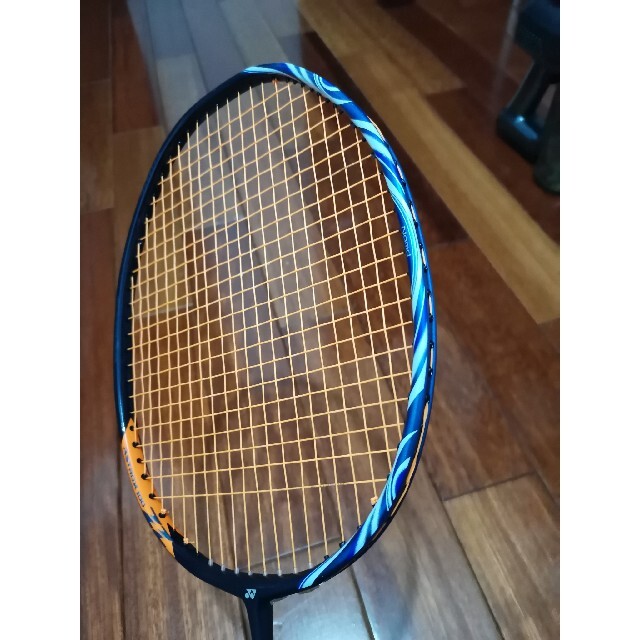 YONEX(ヨネックス)のアストロクス100zz（YONEX　バドミントンラケット） スポーツ/アウトドアのスポーツ/アウトドア その他(バドミントン)の商品写真